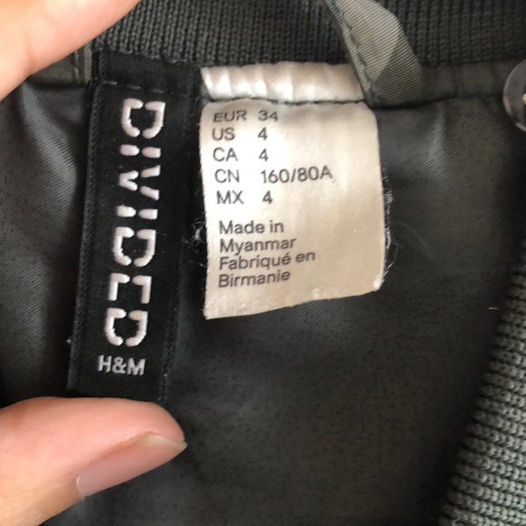 H&M Camo Zip - Up Jacket - Picture 3 of 3